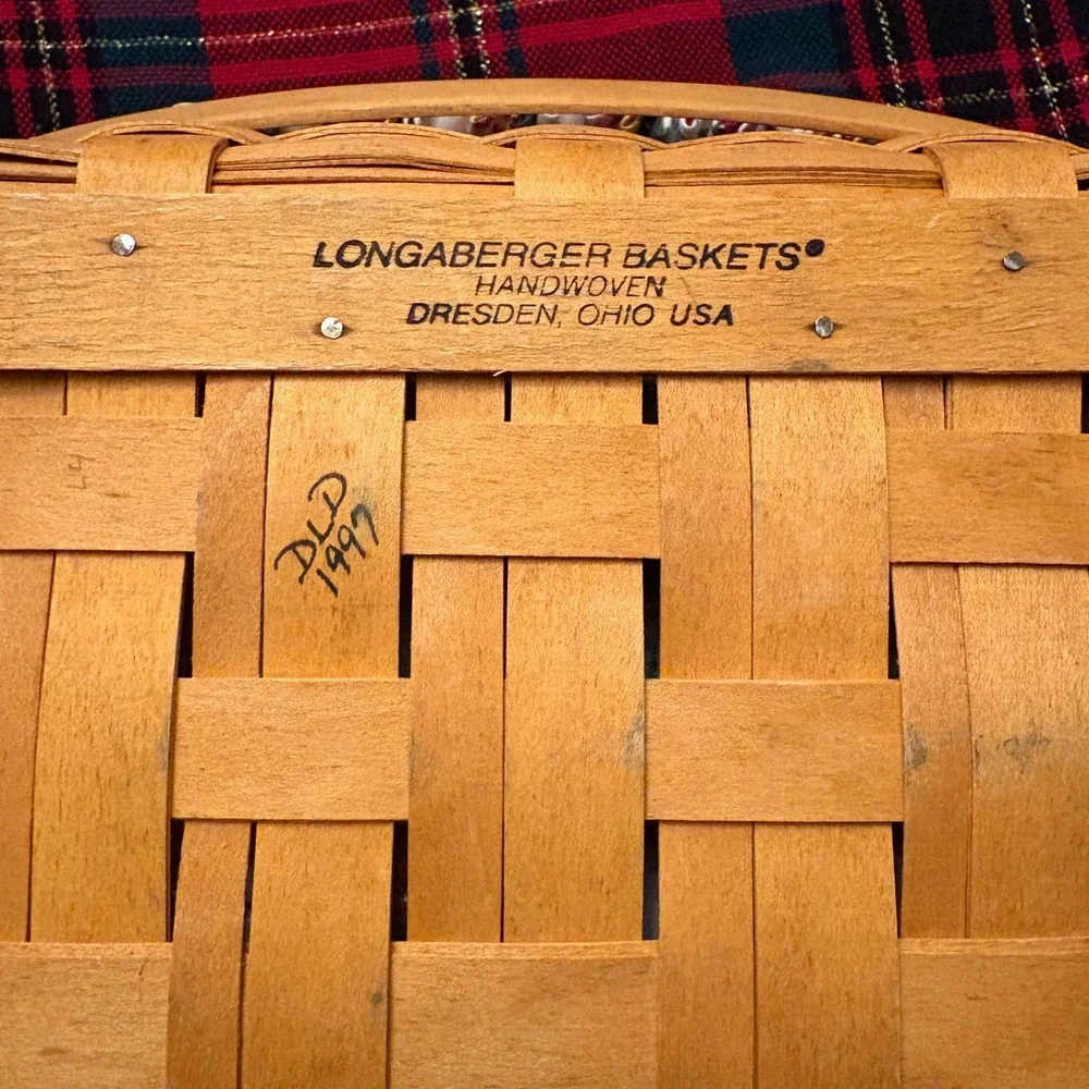 Longaberger Basket Handwoven Dresden Ohio USA Floral Liner Handles 1997 2 Colors